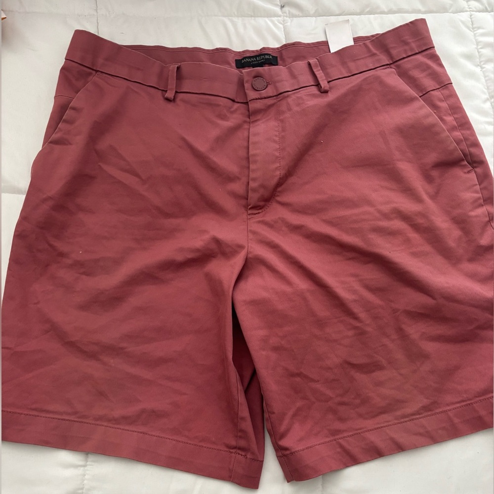Banana Republic Aiden Shorts in Rose